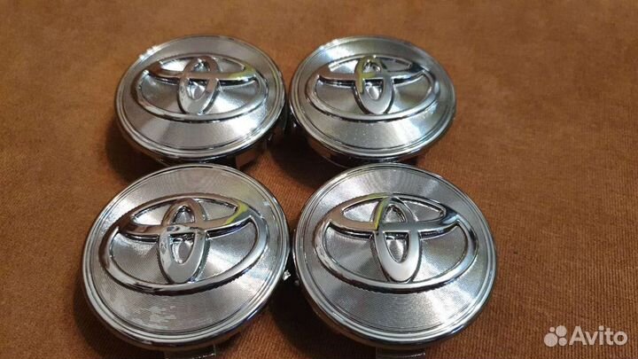 Заглушки дисков колпачки Toyota 62мм 42603-02320