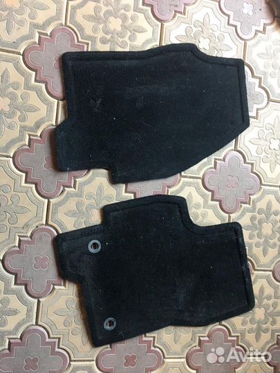 Продам коврики оригинальные