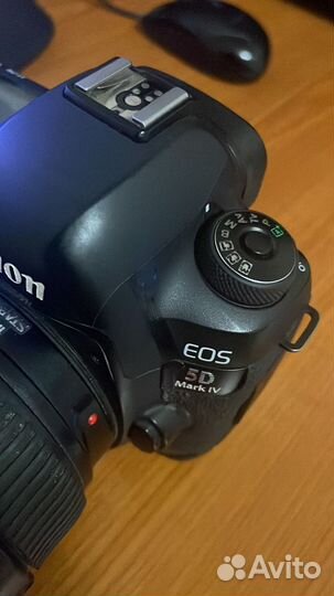 Фотоаппарат canon 5D mark 4