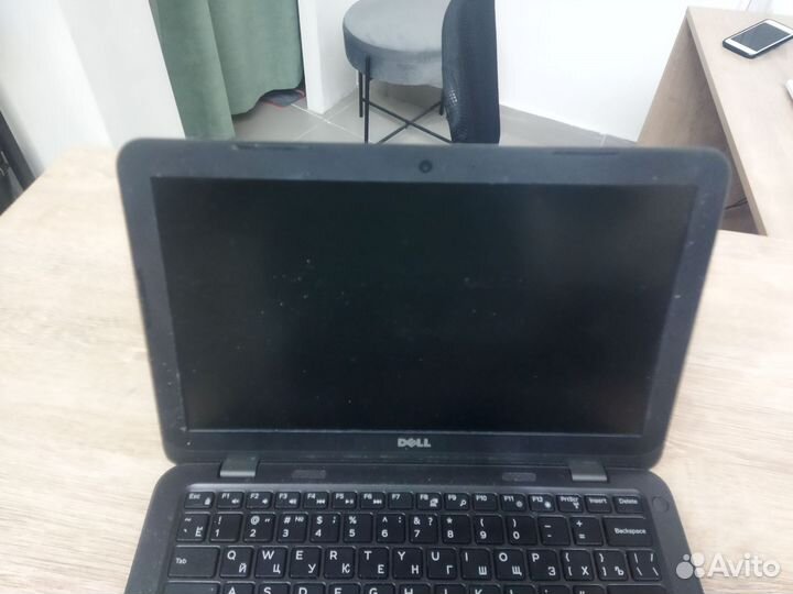 Ноутбук Dell Inspiron 3180