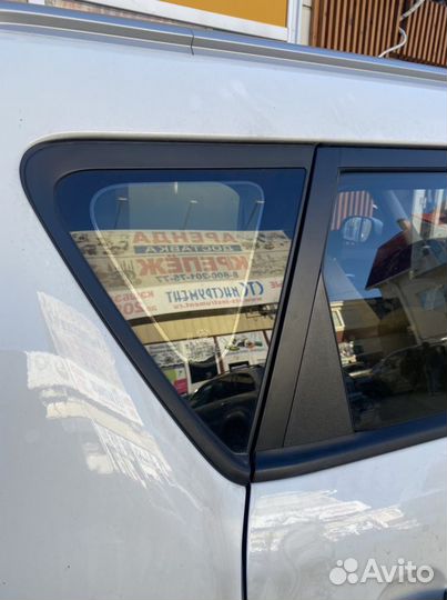 Окно форточка