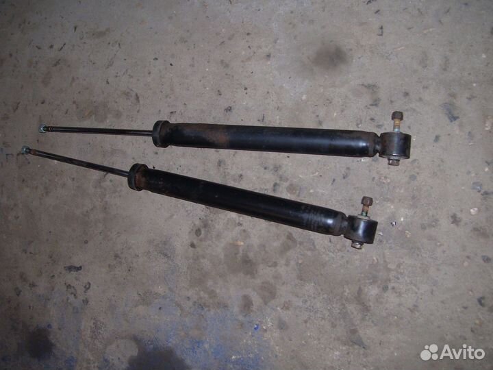 Шкода октавия амортизатор задний