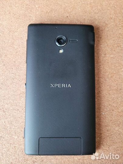 Смартфон Sony Xperia ZL