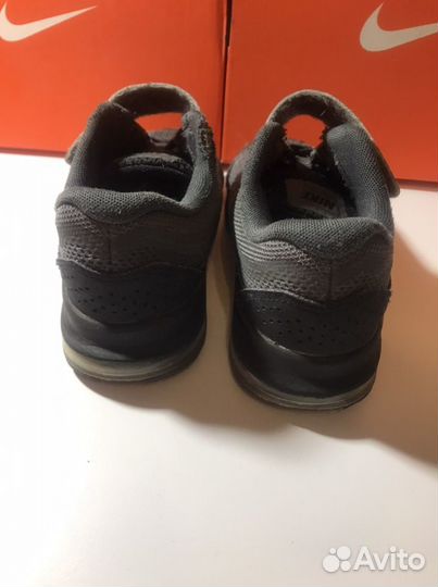 Кроссовки nike оригинал 29