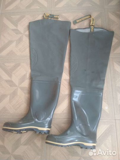 Болотные сапоги