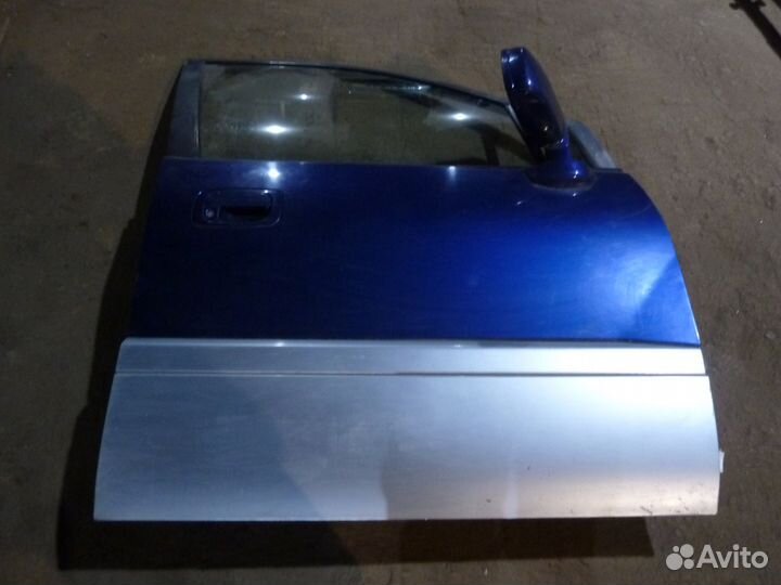 Дверь передняя правая Mitsubishi Space Runner