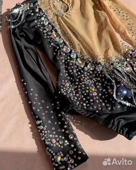 Купальник для художественной гимнастики