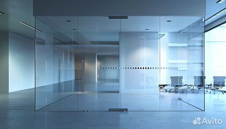 Стеклянная дверь