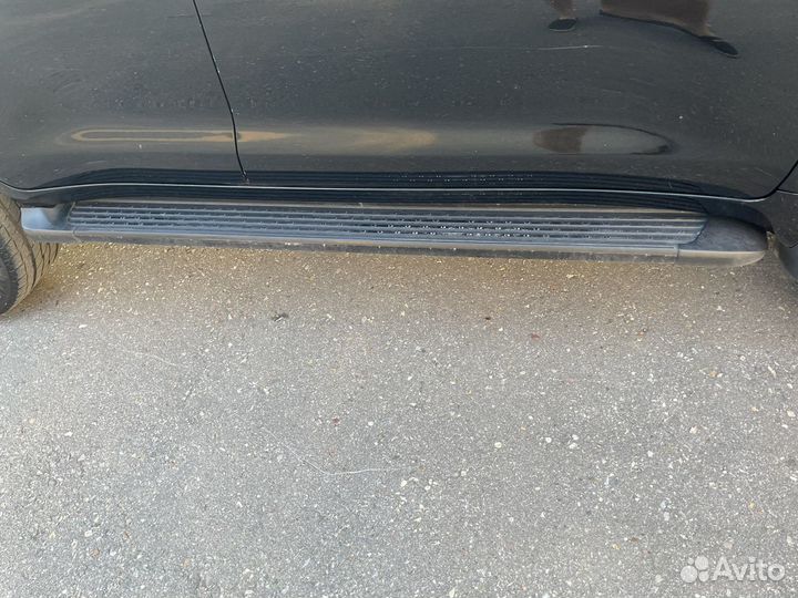Накладки над порогами на toyota land cruiser 200
