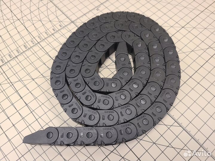 Гибкий пластиковый кабель-канал 10х11 R18 (открыт