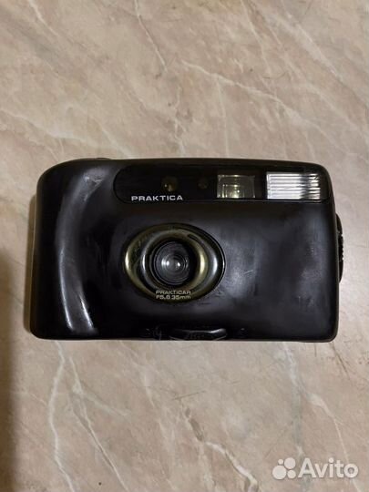 Плёночный фотоаппарат praktika