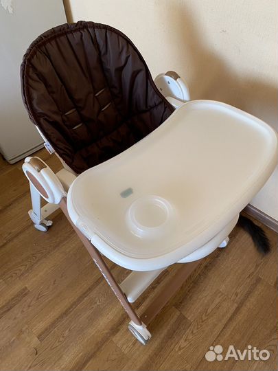 Столик для кормления