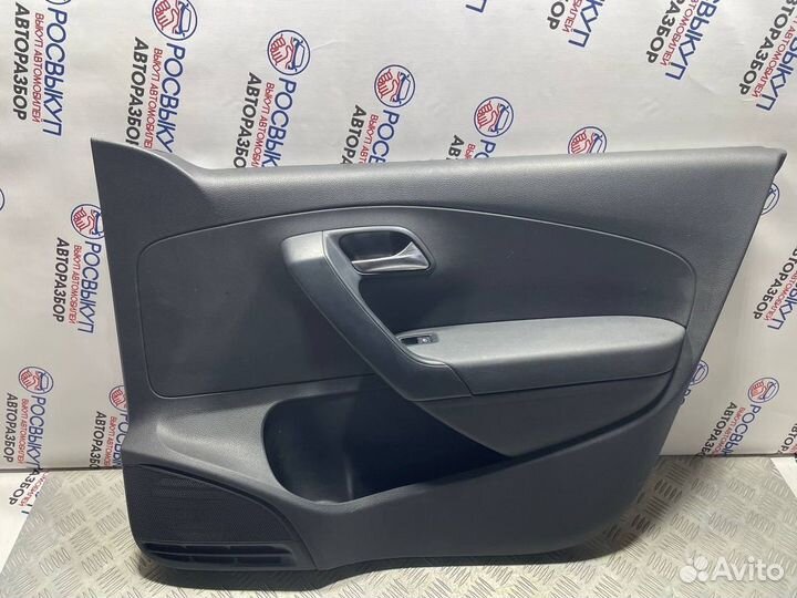 Обшивка двери Volkswagen Polo