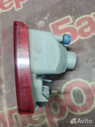 Toyota Land Cruiser фонарь задний левый в бампер