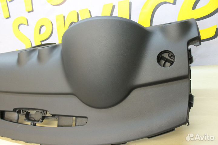 Торпедо Audi A3 панель приборов