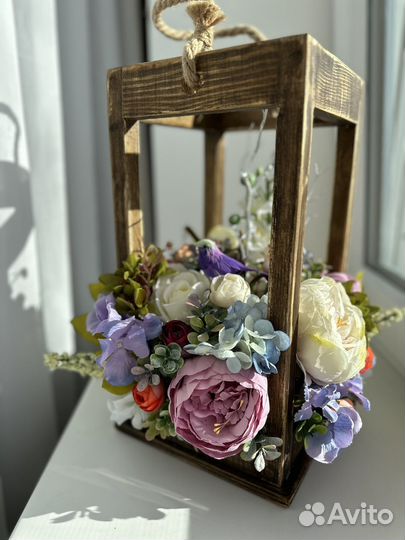 Букет декоративный в фонаре