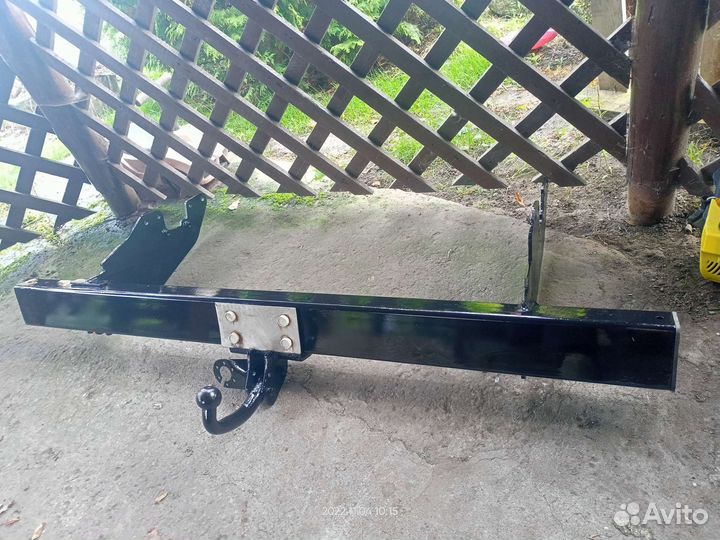 Бампер фаркоп hilux toyota