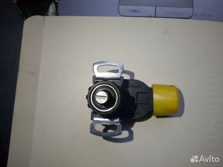 Датчик bosch R917005165,84073468,87688571