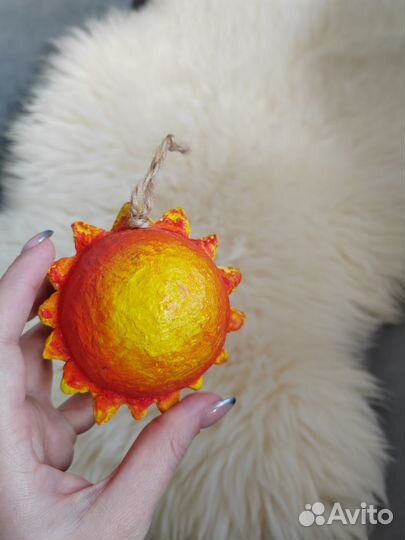 Интерьерная расписная игрушка Солнышко