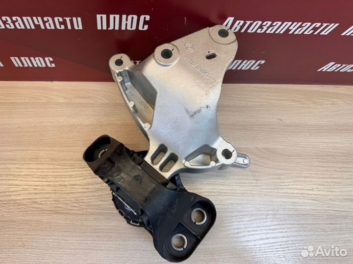 Опора двигателя правая Renault Duster 2