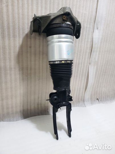 Пневмо стойка на Audi Q7 4L