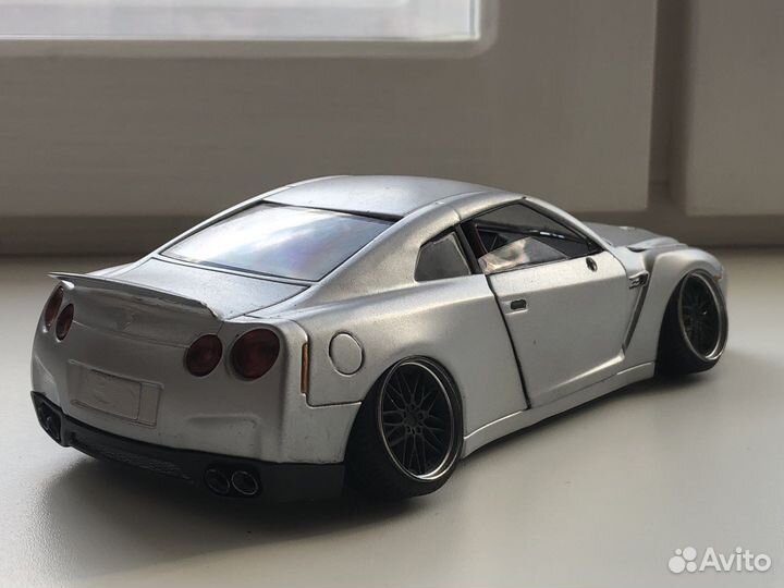 Масштабная модель 1/24 Nissan GTR35