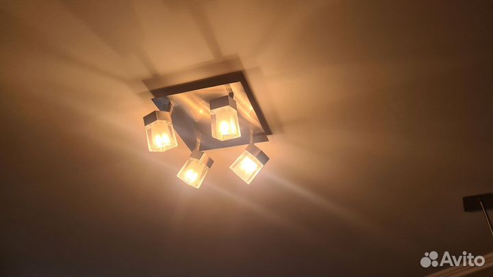 Светильник потолочный