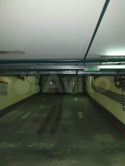 Машиноместо, 12 м²