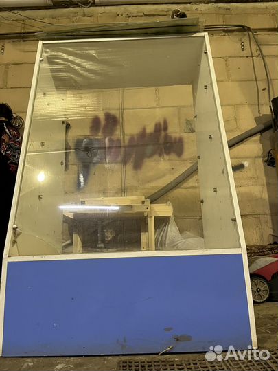 Шкаф витрина