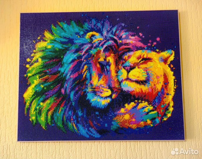 Готовая алмазная картина на холсте