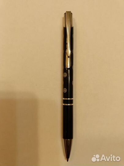 Красивая шариковая ручка Германия