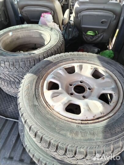 Nordman Nordman 4 215/65 R16