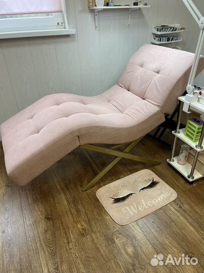 Анатомическая кушетка для наращивания ресниц