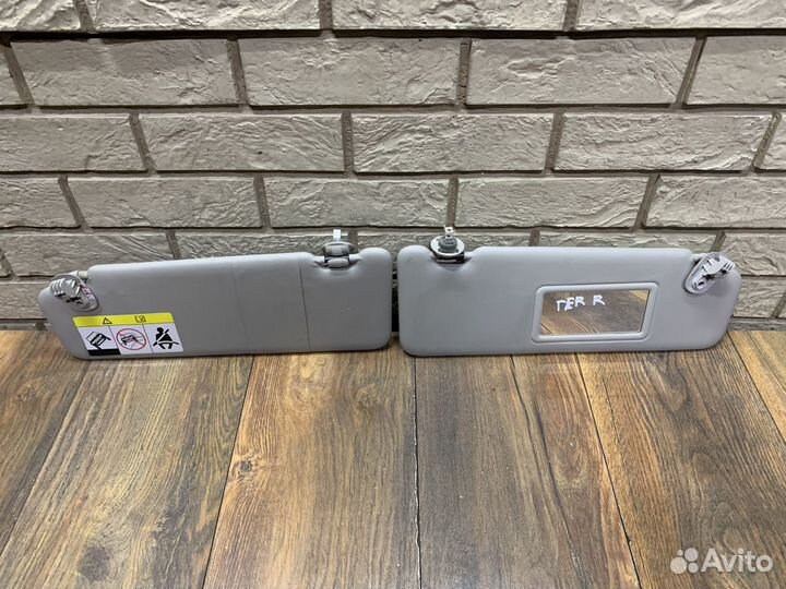 Nissan Terrano III (D10) Козырек солнцезащитный