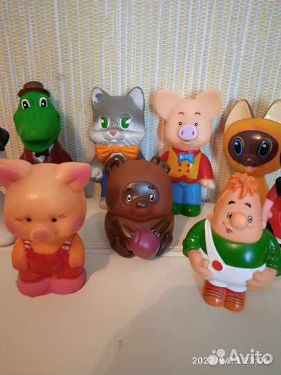 Резиновые герои мультфильмов и сказок