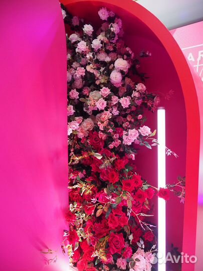 Роза искусственная пышная