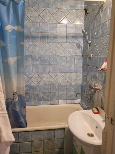 2-к. квартира, 44 м², 4/9 эт.