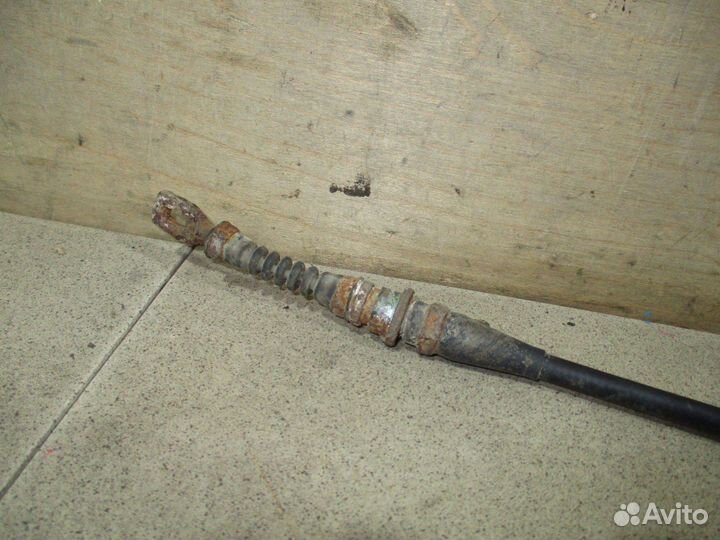 Трос стояночного тормоза Suzuki SX4