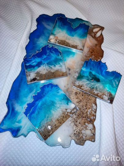 Поднос и подстаканники