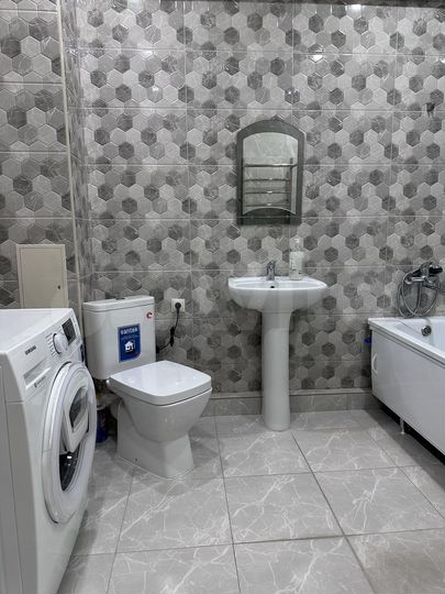 2-к. квартира, 90 м², 10/10 эт.