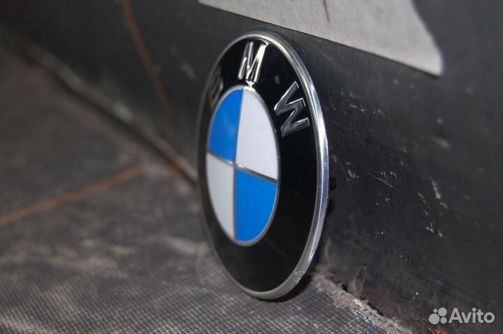 Эмблема капота - BMW X3 G01