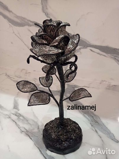 Розы из бисера