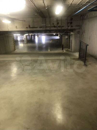 Машиноместо, 14 м²