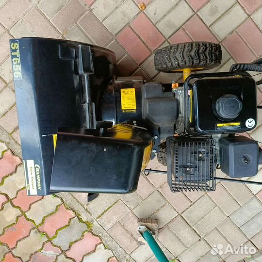 Снегоуборщик бензиновый