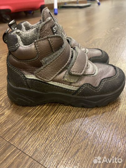 Ботинки демисезонные для девочки 26 размер