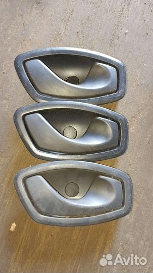 Внутренняя ручка двери LADA Xray