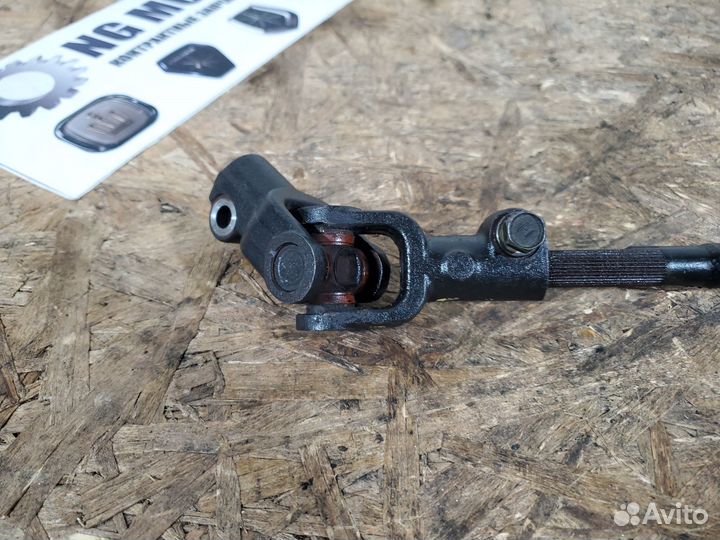 Рулевой карданчик в сборе Toyota Mark II GX100