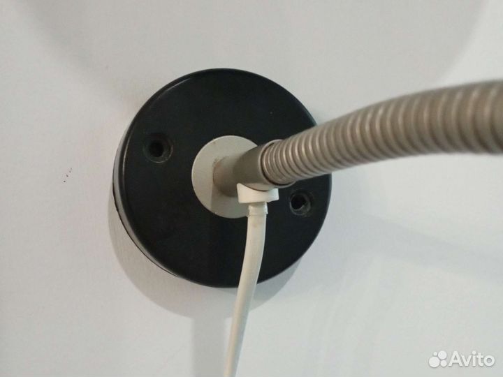 Лампа настенная