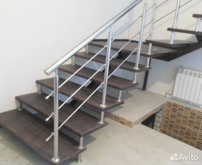 Лестница металлокаркас