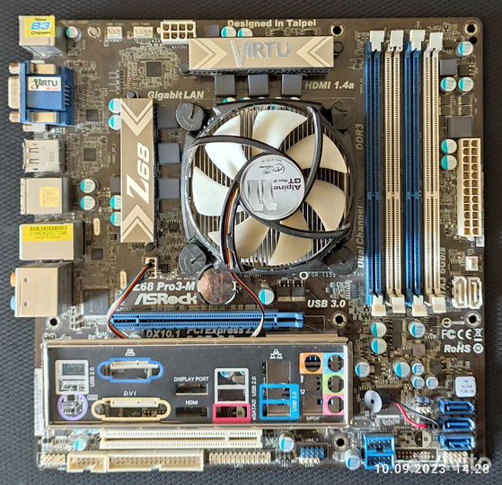 Материнская плата с процессором 1155